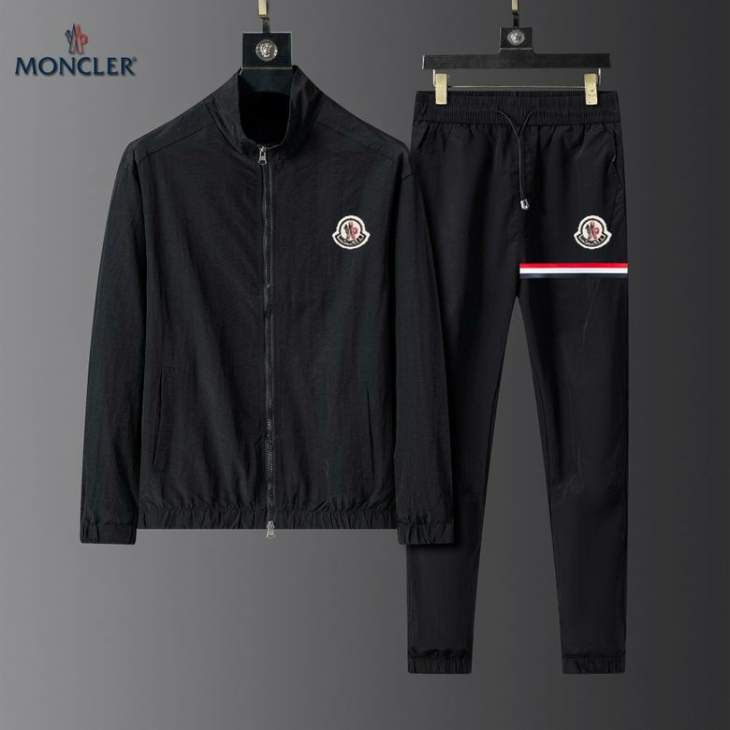 Picture of Moncler Sweater Suits _SKUMonclerM-3XL12yn24141298